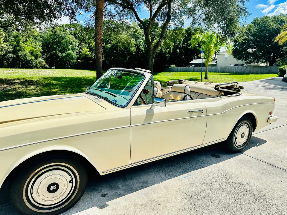 1982 Rolls-Royce Corniche Series I - Image 30 of 31