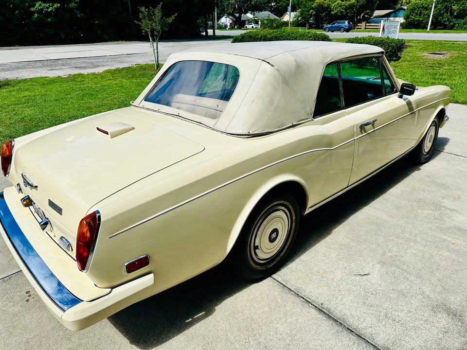 1982 Rolls-Royce Corniche Series I - Image 24 of 31