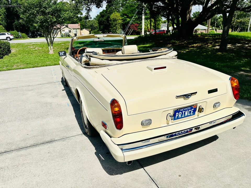 1982 Rolls-Royce Corniche Series I - Image 9 of 31