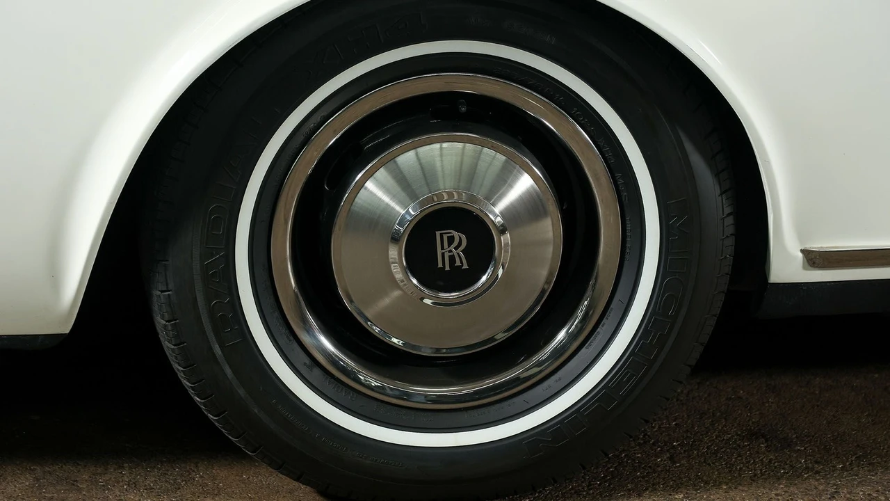1982 Rolls-Royce Corniche Series I - Image 19 of 31