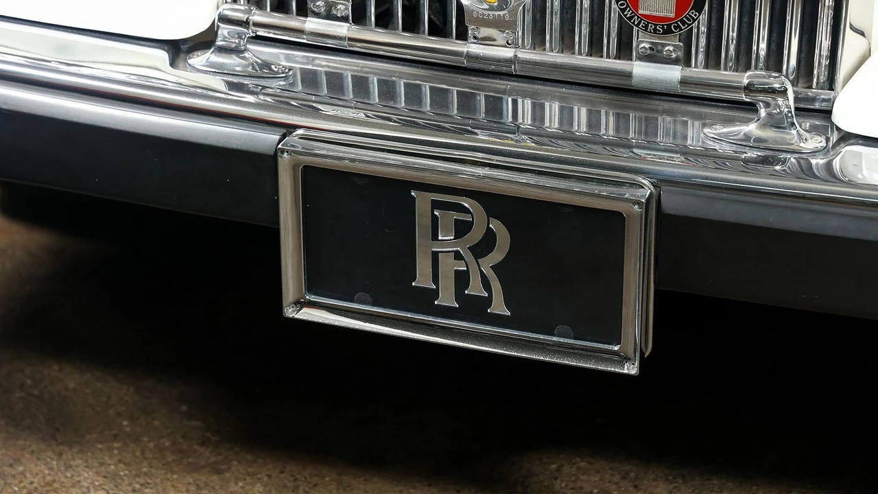 1982 Rolls-Royce Corniche Series I - Image 12 of 31