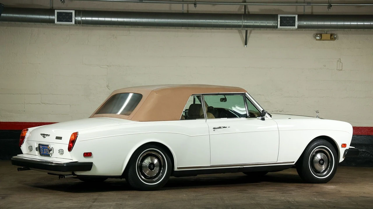 1982 Rolls-Royce Corniche Series I - Image 3 of 31