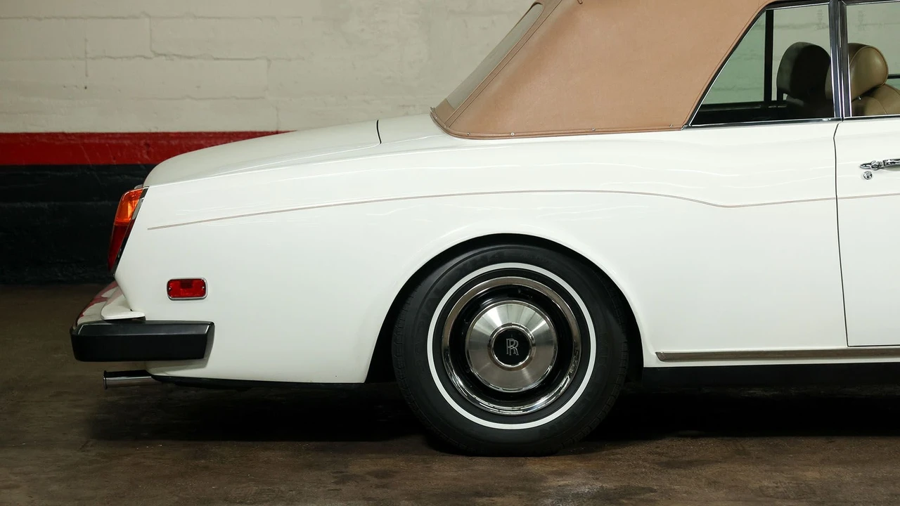 1982 Rolls-Royce Corniche Series I - Image 21 of 31