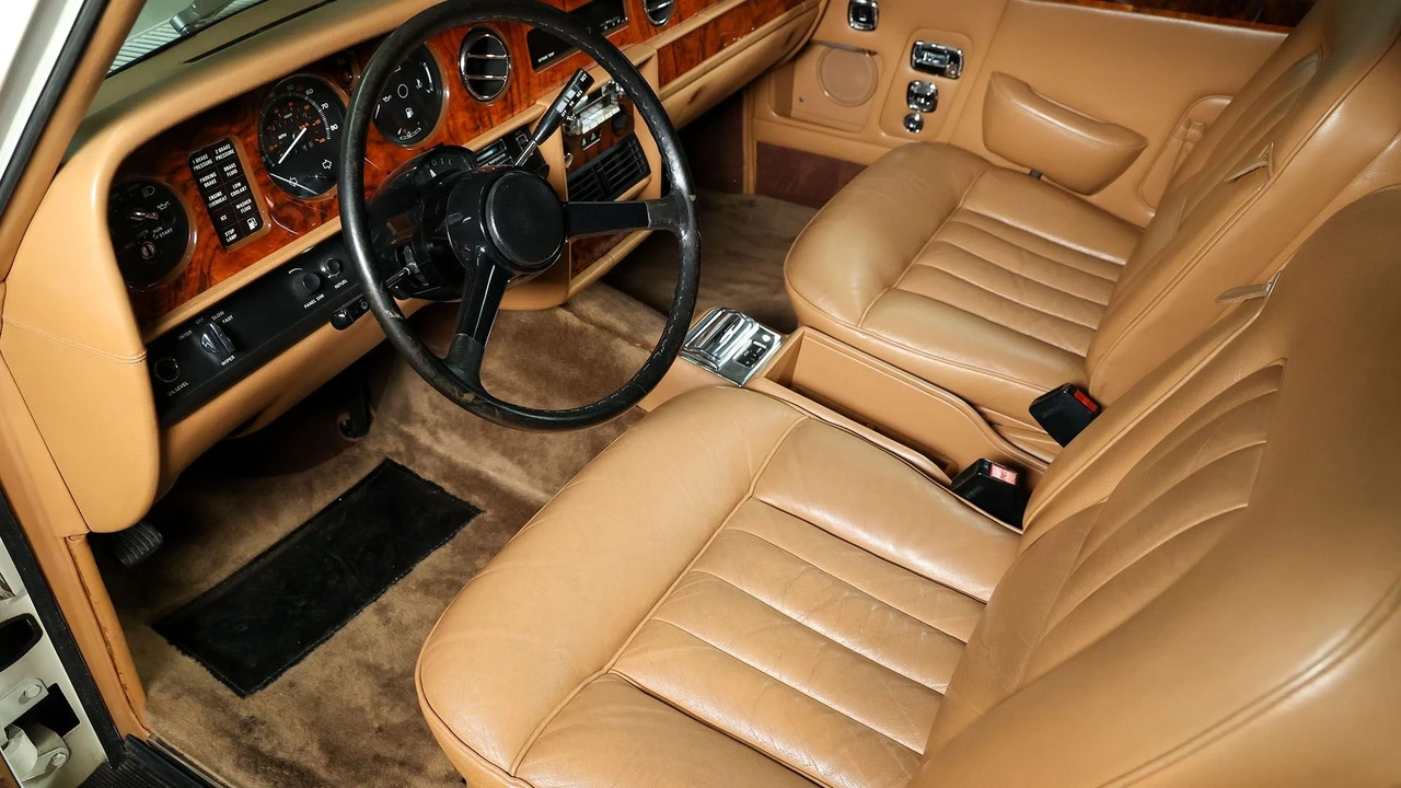 1982 Rolls-Royce Corniche Series I - Image 4 of 31