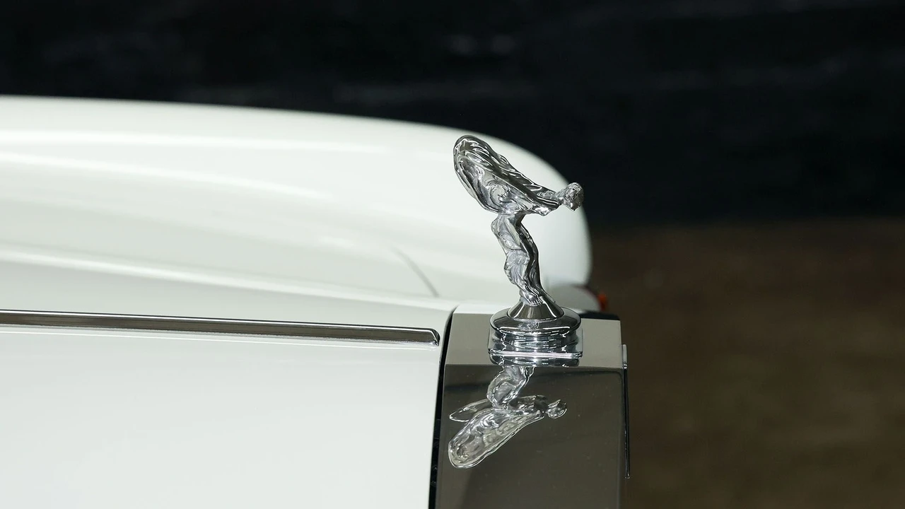 1982 Rolls-Royce Corniche Series I - Image 6 of 31