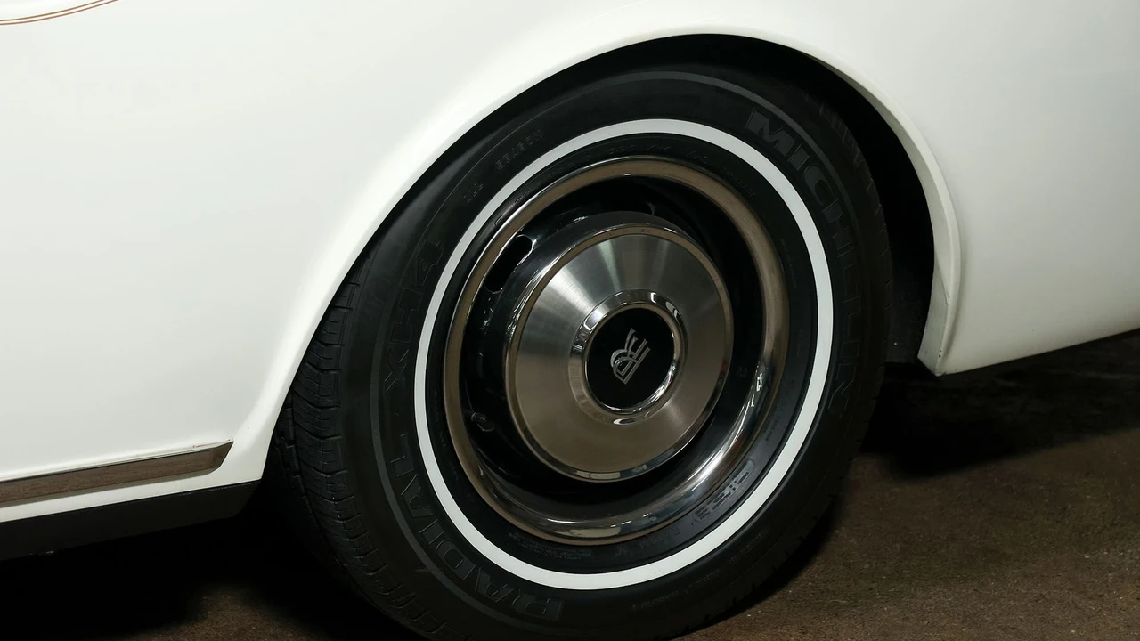 1982 Rolls-Royce Corniche Series I - Image 18 of 31