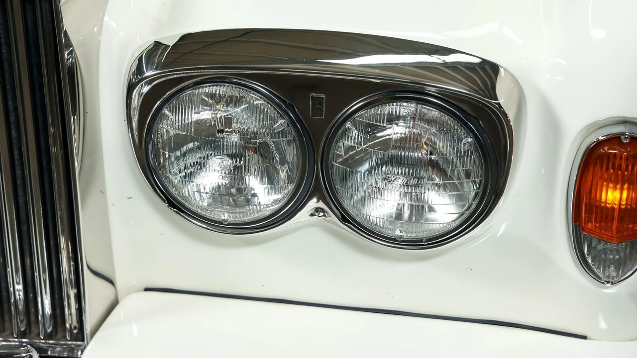 1982 Rolls-Royce Corniche Series I - Image 13 of 31