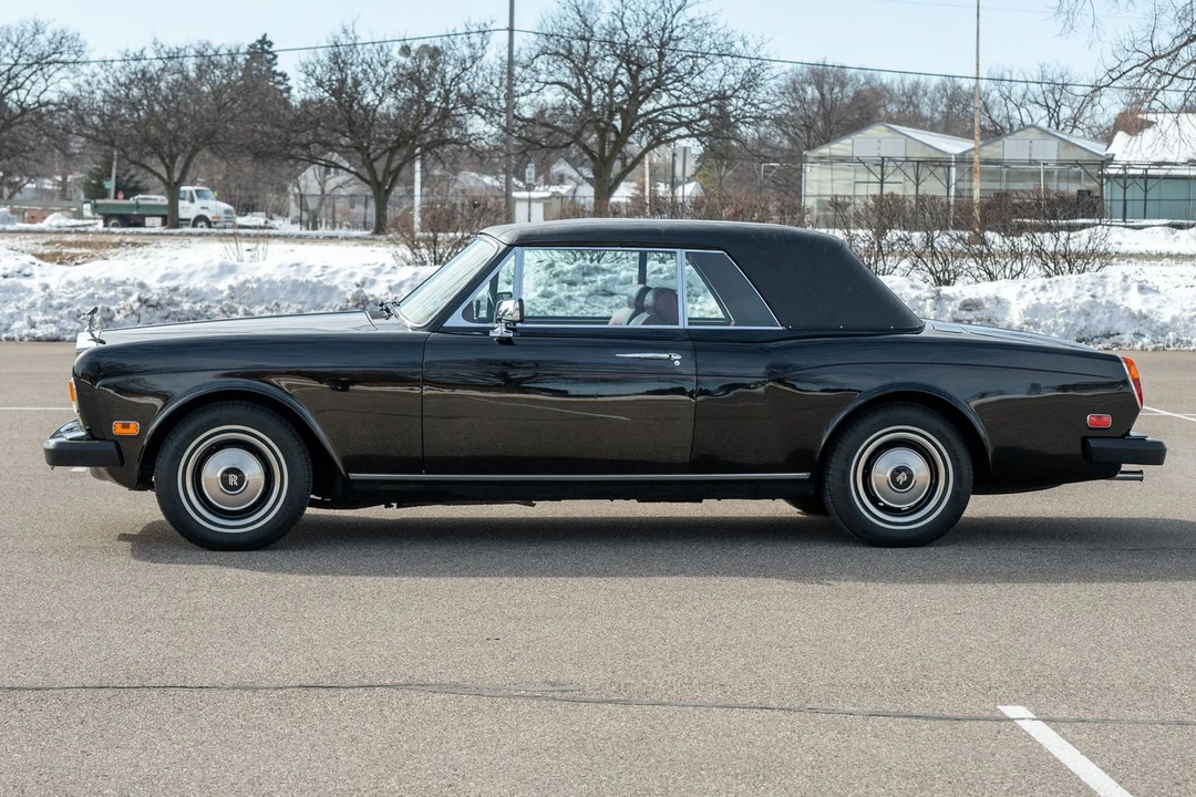1982 Rolls-Royce Corniche Series I - Image 4 of 16