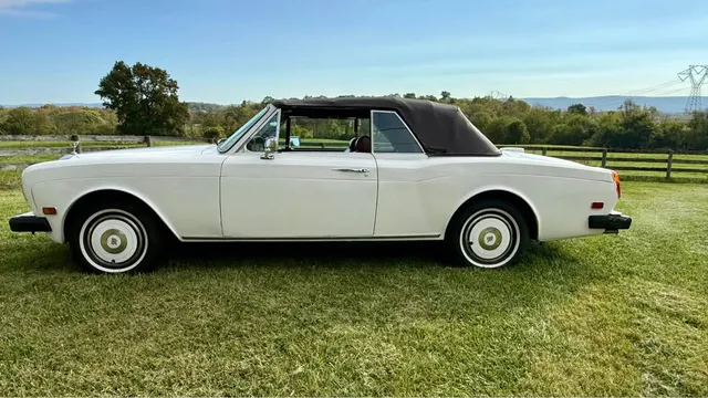 1982 Rolls-Royce Corniche Series I - Image 4 of 10