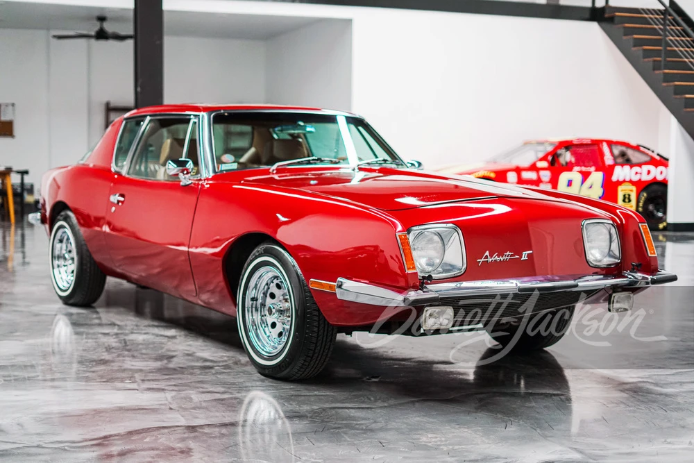 1982 Studebaker Avanti - Image 4 of 15