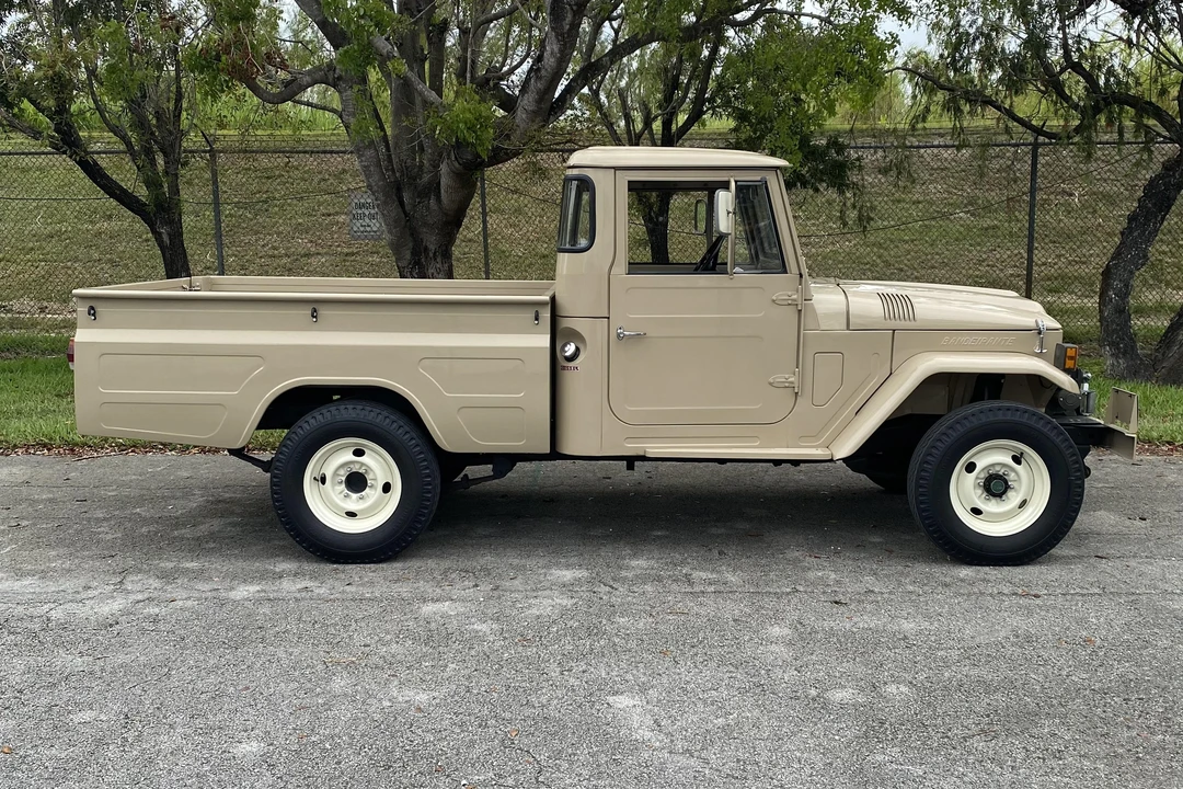 1982 Toyota Bandeirante - Image 14 of 31