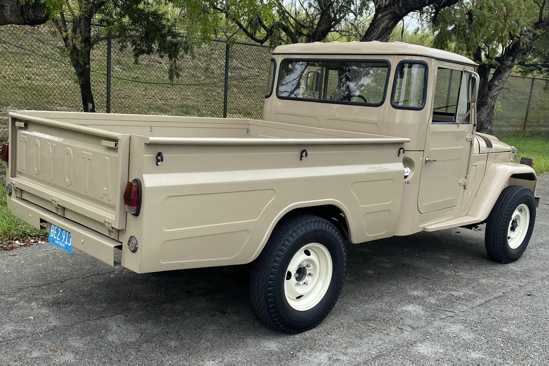 1982 Toyota Bandeirante - Image 13 of 31