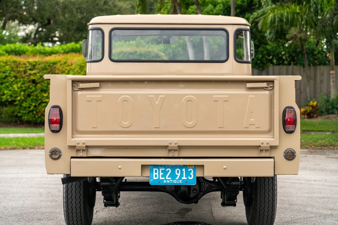 1982 Toyota Bandeirante - Image 12 of 31