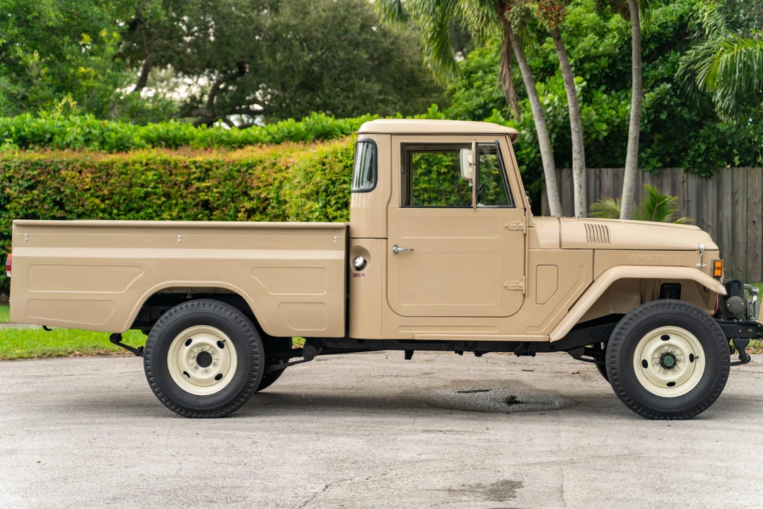 1982 Toyota Bandeirante - Image 15 of 31