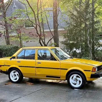 1982 Toyota Corolla Deluxe Sedan 4D