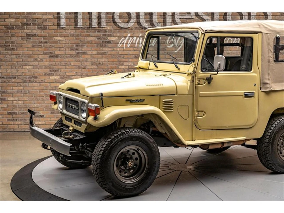 1982 Toyota J40 Land Cruiser - Image 11 of 31