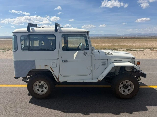 1982 Toyota J40 Land Cruiser - Image 3 of 16