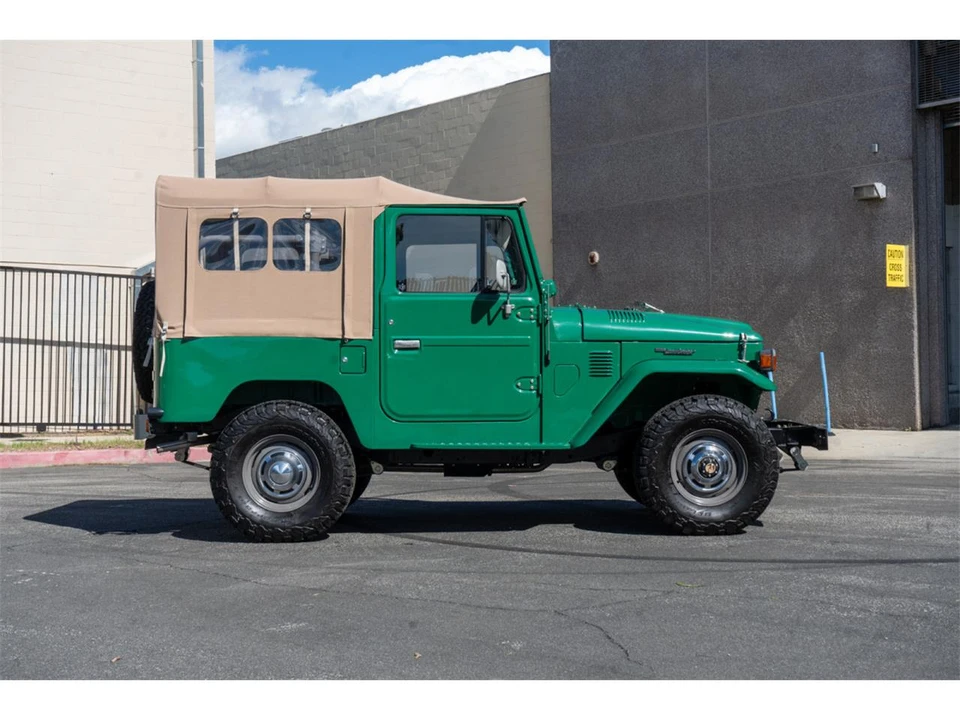 1982 Toyota J40 Land Cruiser - Image 4 of 25
