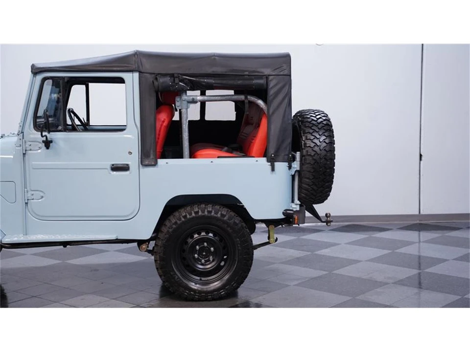 1982 Toyota J60 Land Cruiser - Image 22 of 31