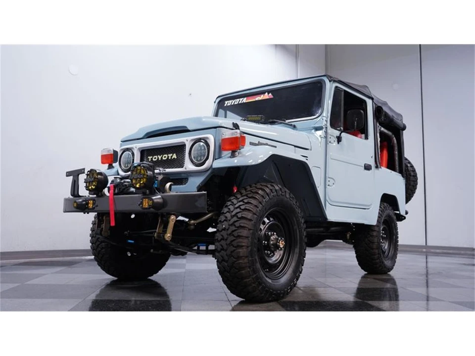 1982 Toyota J60 Land Cruiser - Image 19 of 31