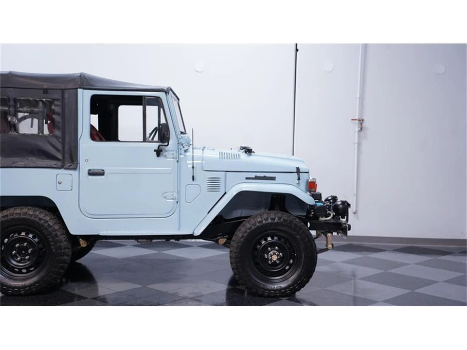 1982 Toyota J60 Land Cruiser - Image 27 of 31