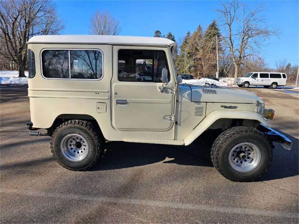 1982 Toyota J60 Land Cruiser - Image 4 of 31