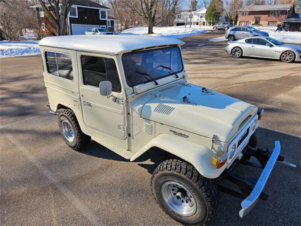 1982 Toyota J60 Land Cruiser - Image 14 of 31
