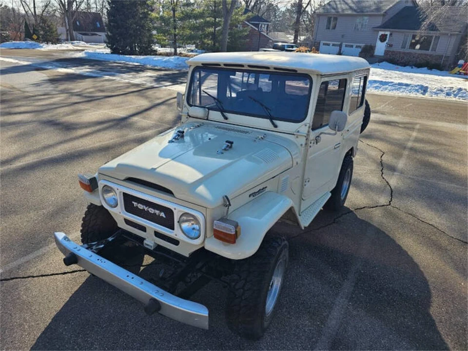 1982 Toyota J60 Land Cruiser - Image 16 of 31