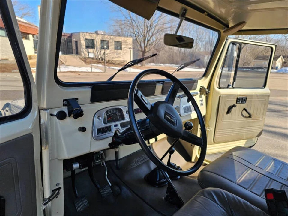 1982 Toyota J60 Land Cruiser - Image 23 of 31