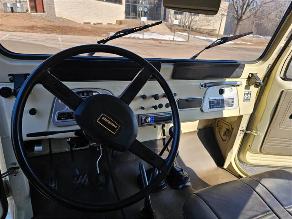 1982 Toyota J60 Land Cruiser - Image 24 of 31