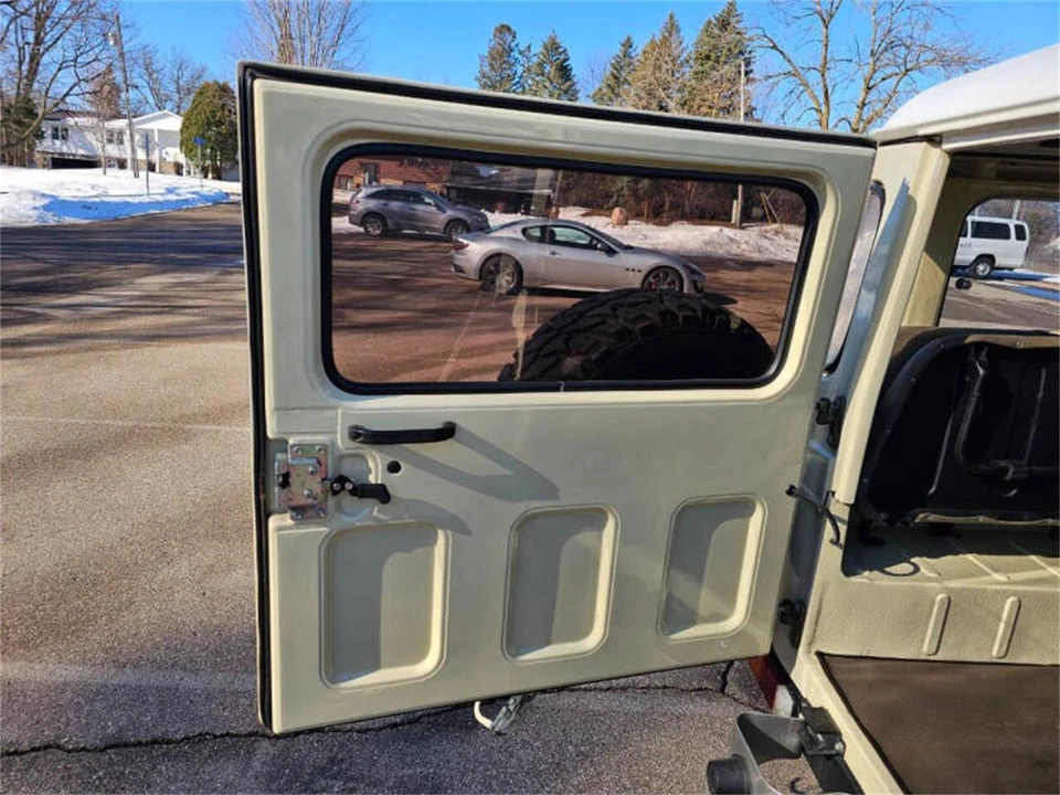 1982 Toyota J60 Land Cruiser - Image 29 of 31