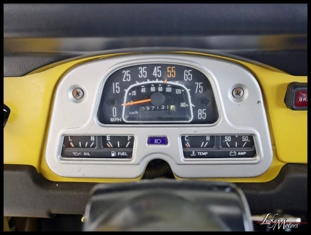 1982 Toyota J60 Land Cruiser - Image 16 of 31