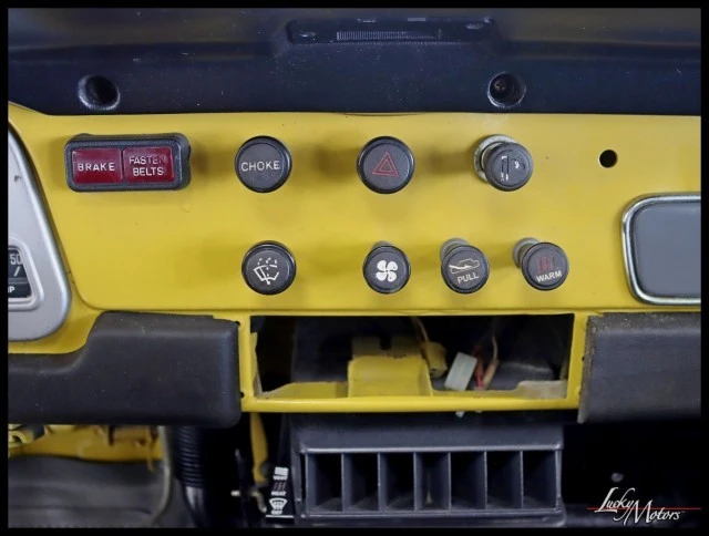 1982 Toyota J60 Land Cruiser - Image 17 of 31