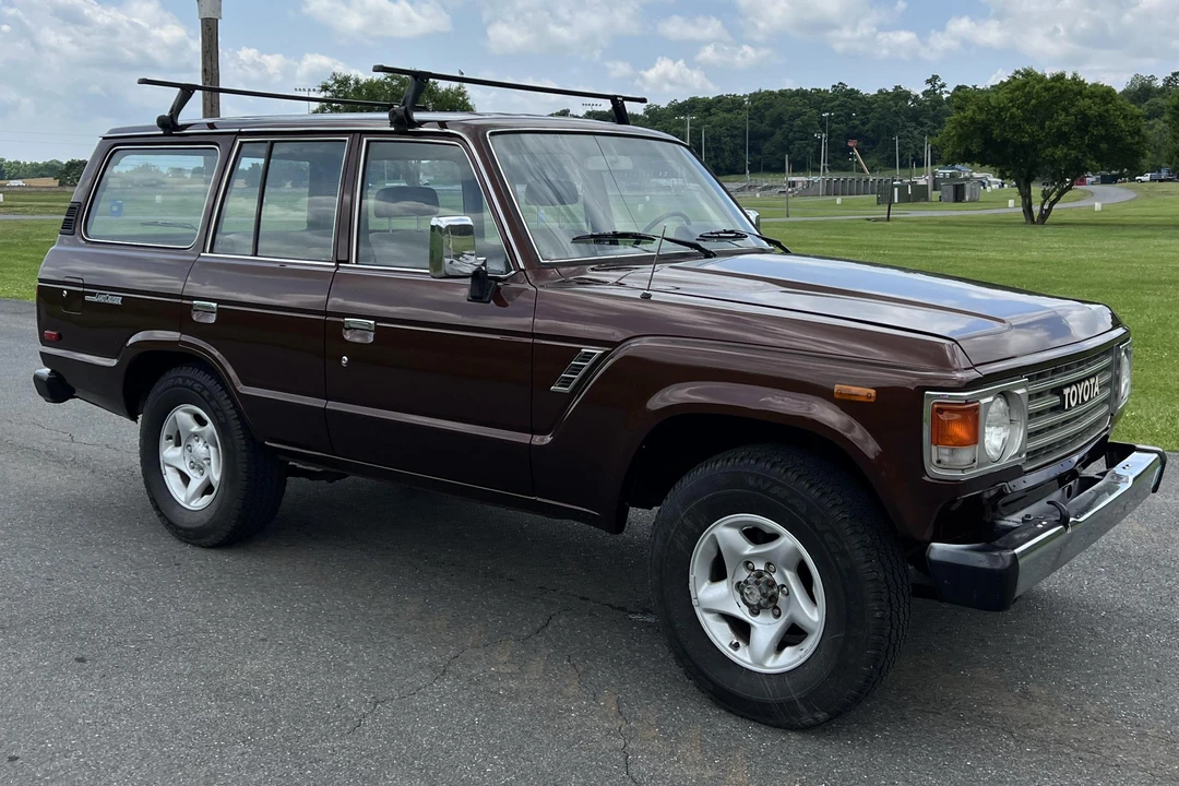 1982 Toyota J60 Land Cruiser - Image 17 of 31