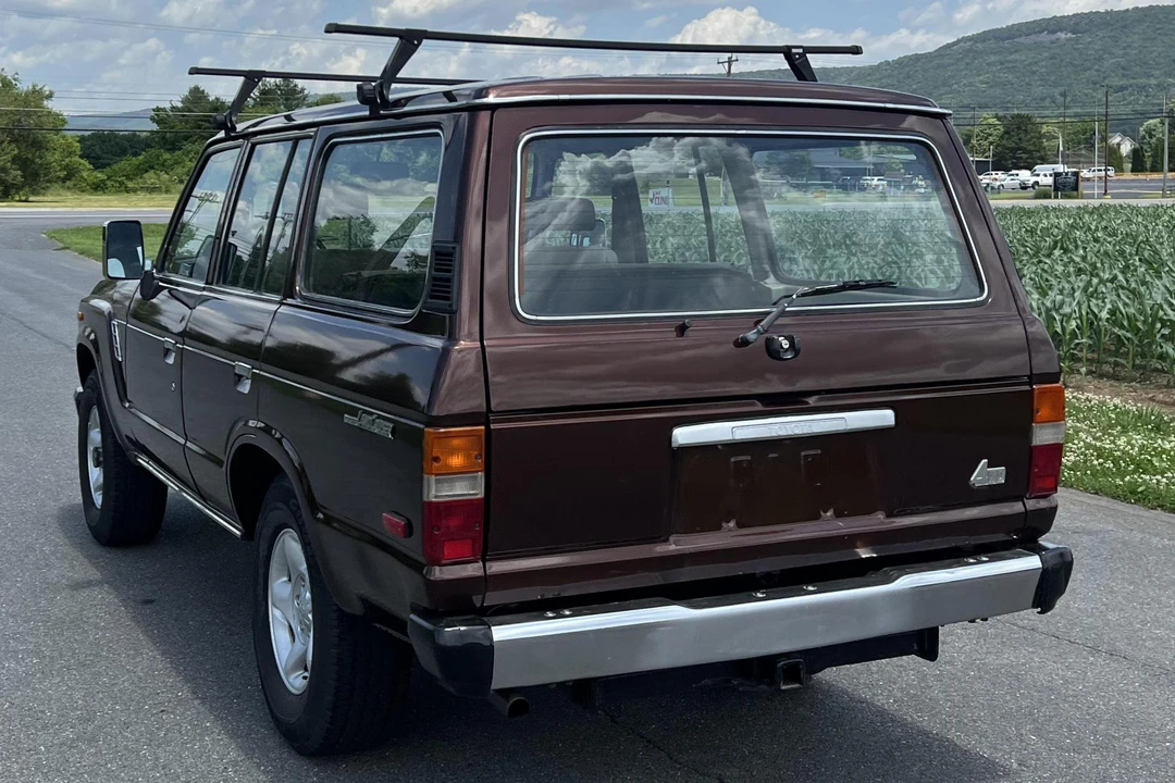 1982 Toyota J60 Land Cruiser - Image 13 of 31