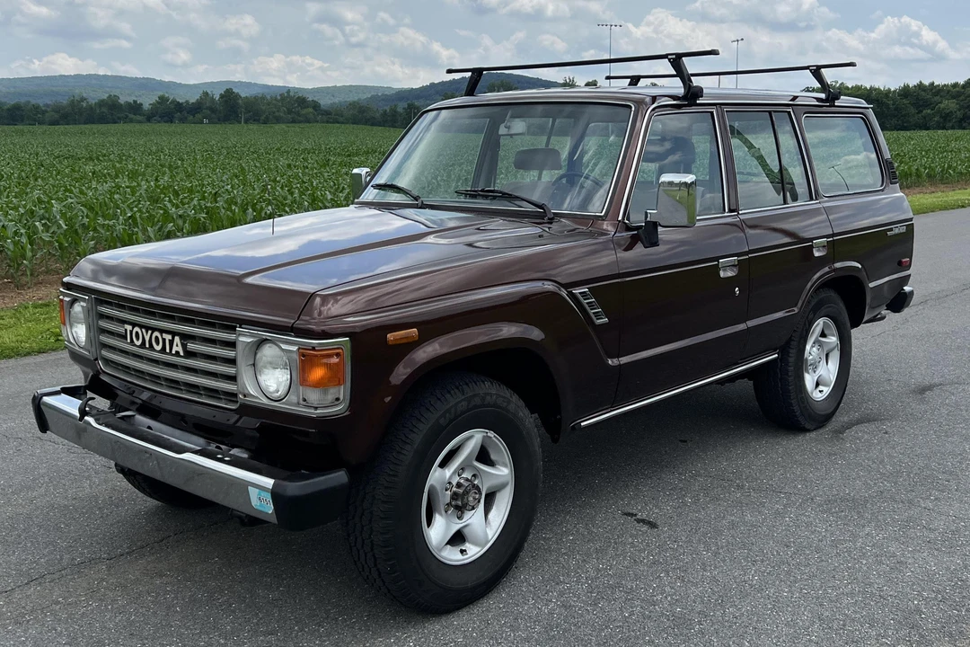 1982 Toyota J60 Land Cruiser - Image 8 of 31