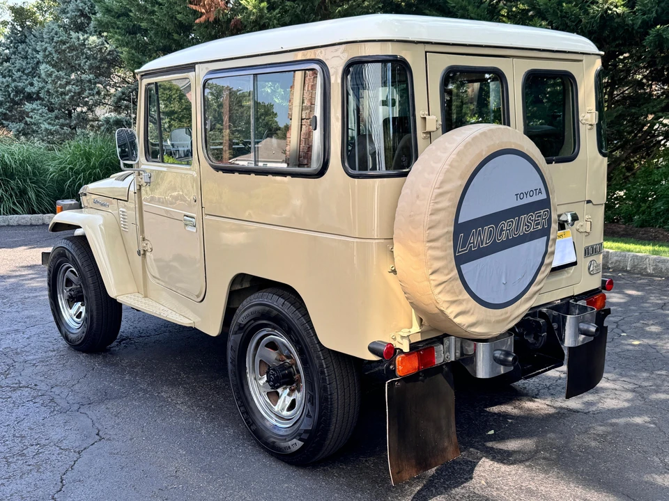 1982 Toyota J40 Land Cruiser - Image 11 of 20