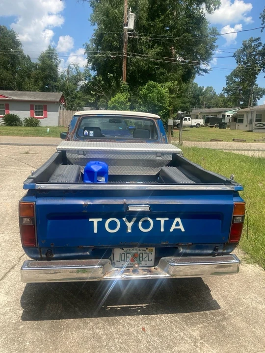 1982 Toyota Hilux 3rd Gen - Image 2 of 6
