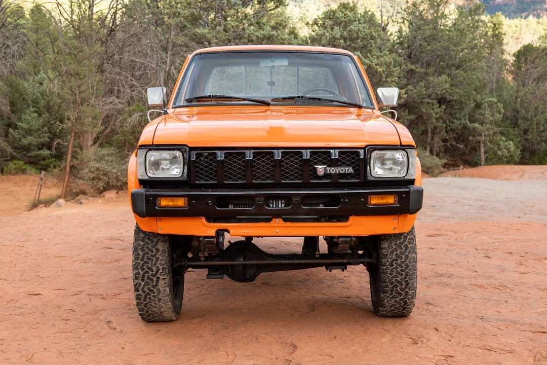 1982 Toyota Hilux 3rd Gen - Image 2 of 31