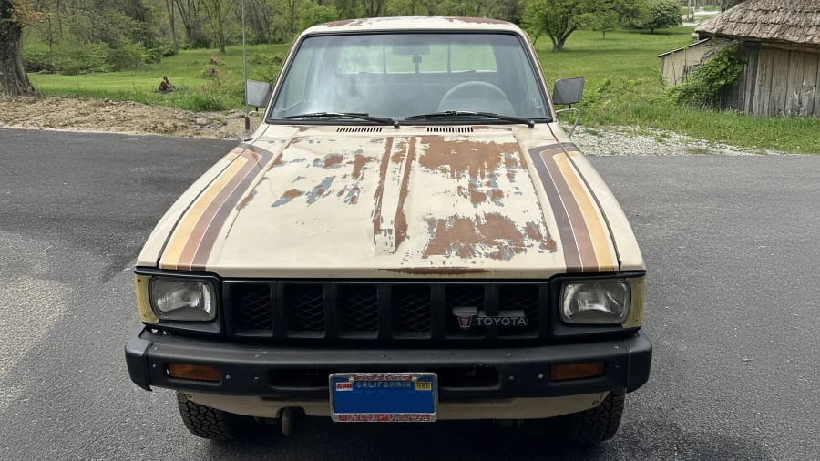 1982 Toyota Hilux 3rd Gen - Image 4 of 9