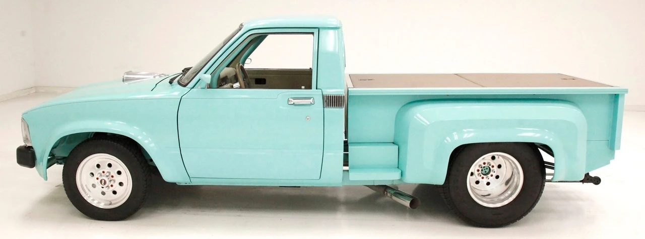1982 Toyota Hilux 4th Gen - Image 2 of 12