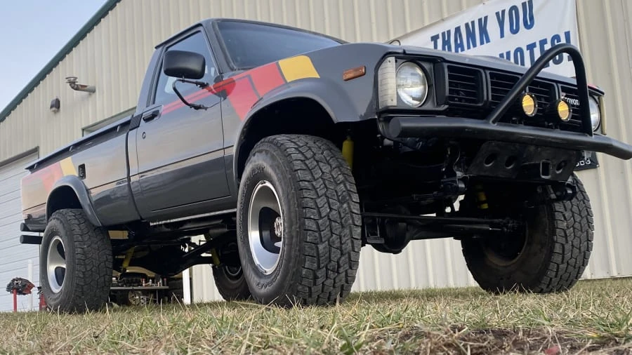 1982 Toyota Hilux 3rd Gen - Image 3 of 3