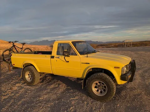 1982 Toyota Pickup RN48
