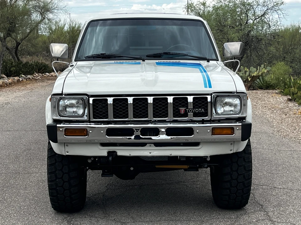 1982 Toyota Hilux 3rd Gen - Image 9 of 31
