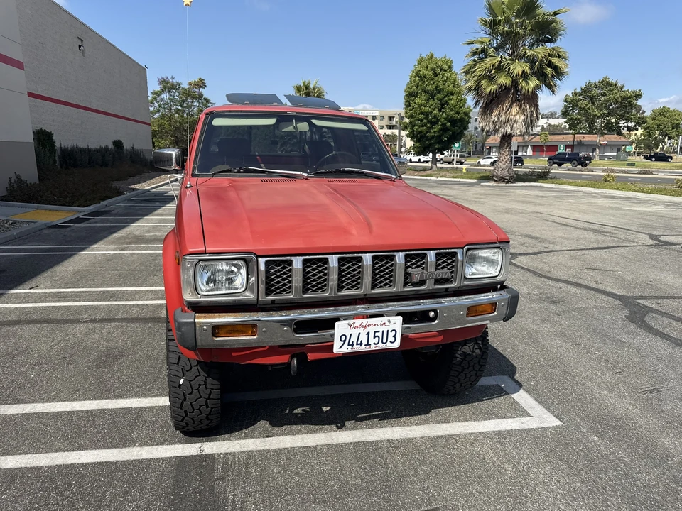 1982 Toyota Hilux 3rd Gen - Image 11 of 31