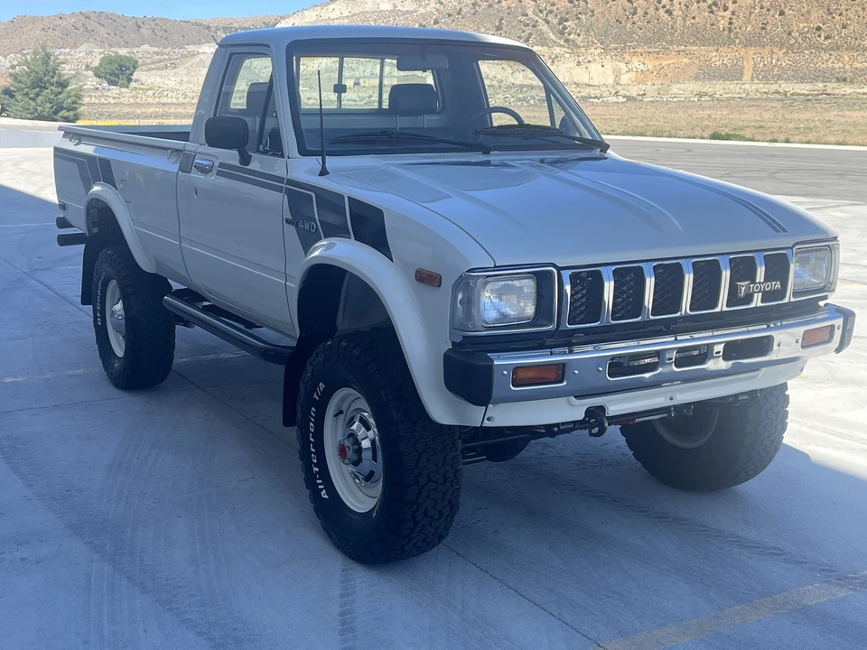 1982 Toyota Hilux 3rd Gen - Image 15 of 31