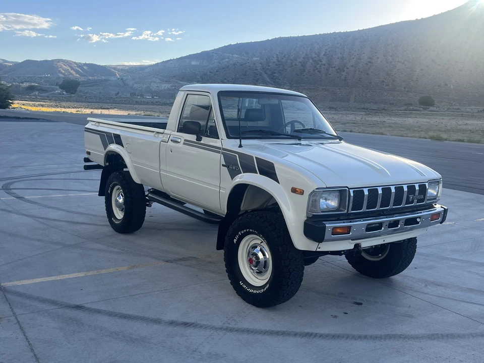1982 Toyota Hilux 3rd Gen - Image 14 of 31