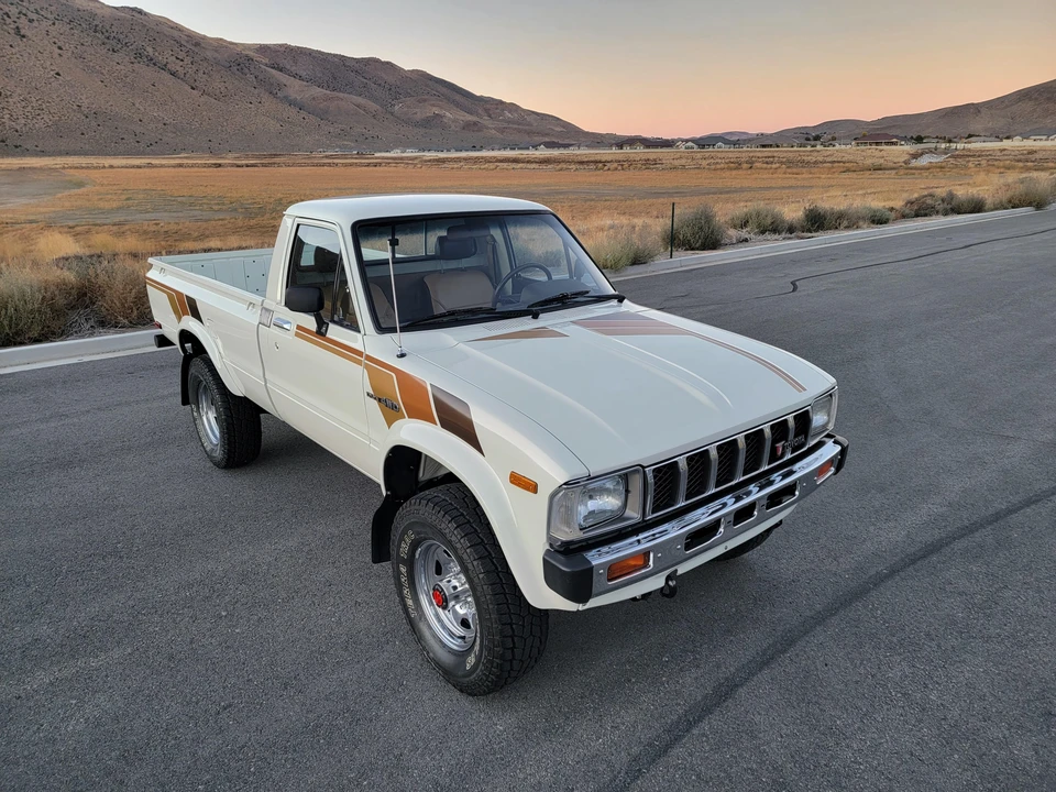1982 Toyota Trekker - Image 18 of 31