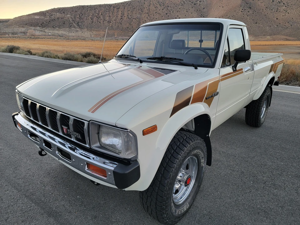 1982 Toyota Trekker - Image 10 of 31