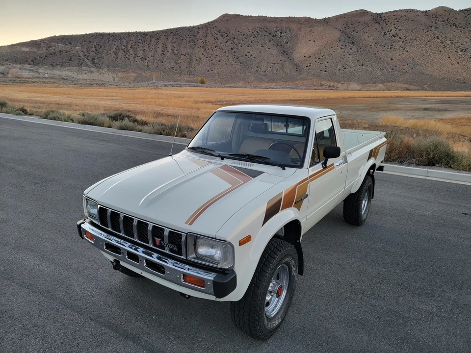 1982 Toyota Trekker - Image 9 of 31